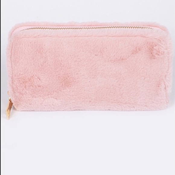 Marble/Faux Fur Wallets 🥥🌴🍍 - Picture 6 of 7